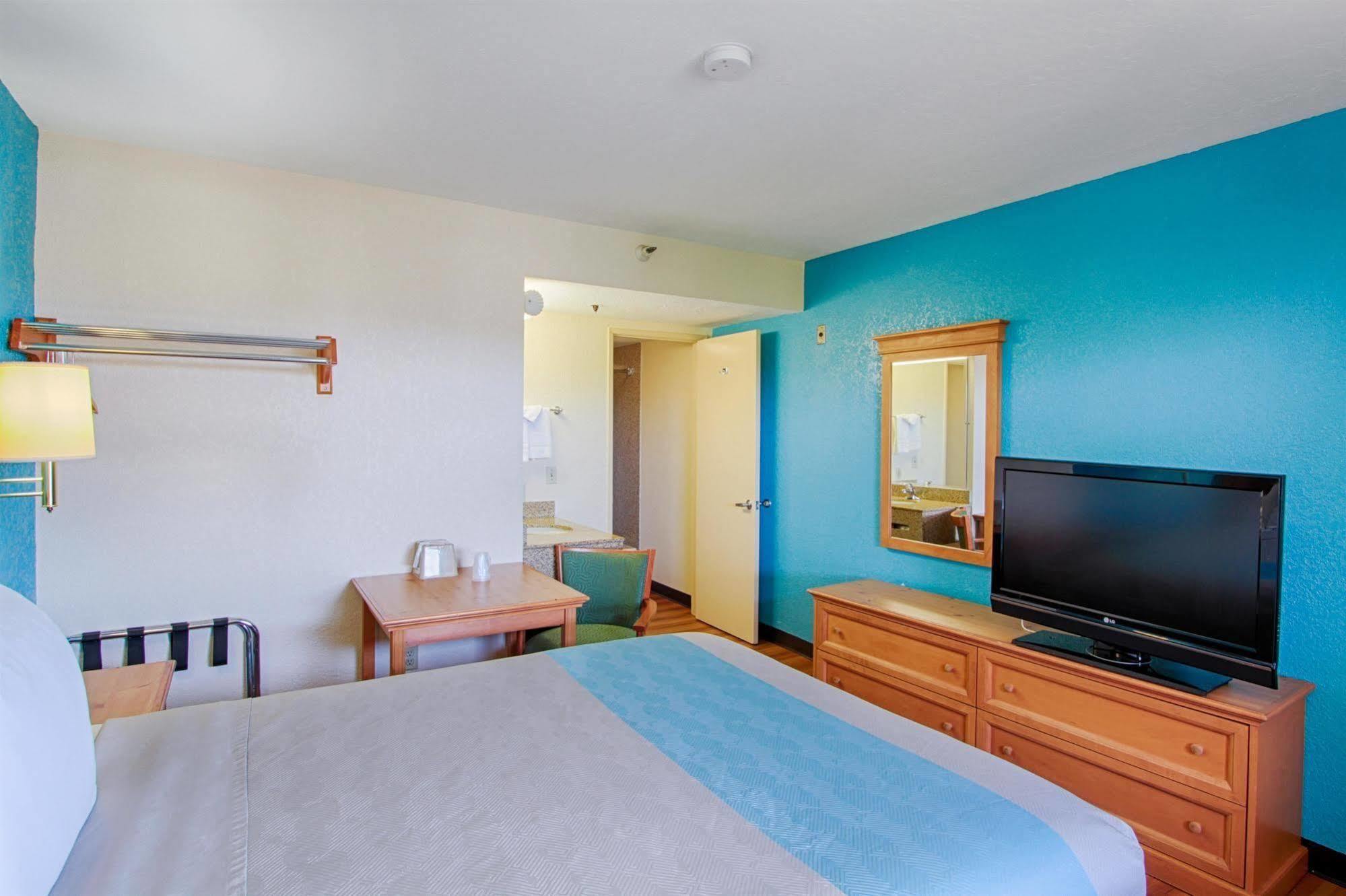 Motel 6 San Diego - Mission Valley Dış mekan fotoğraf