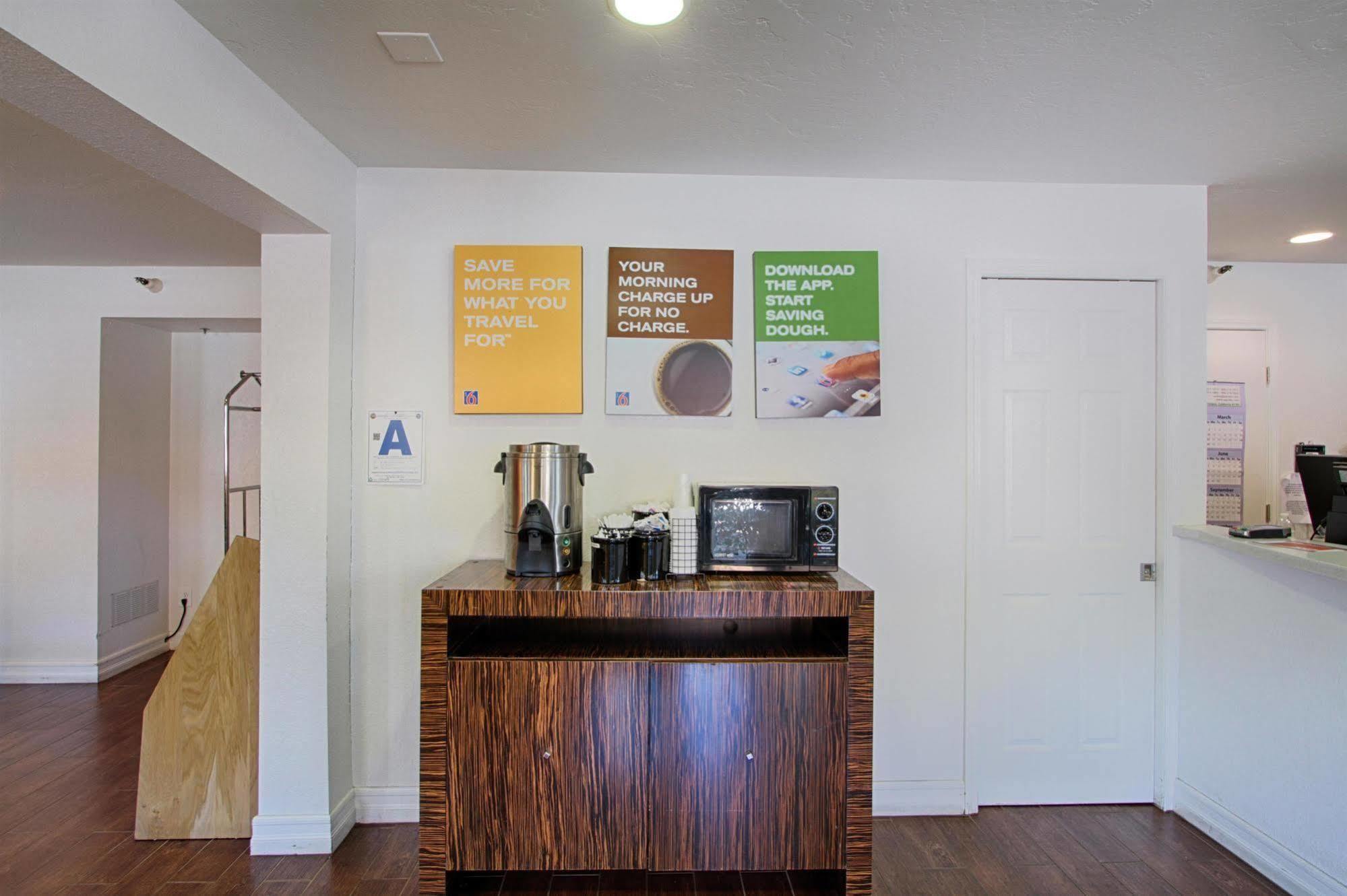 Motel 6 San Diego - Mission Valley Dış mekan fotoğraf